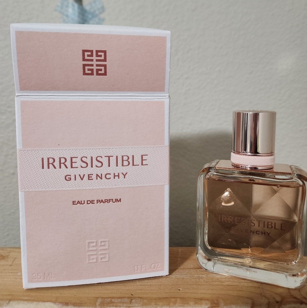 Irresistible by Givenchy eau de parfum